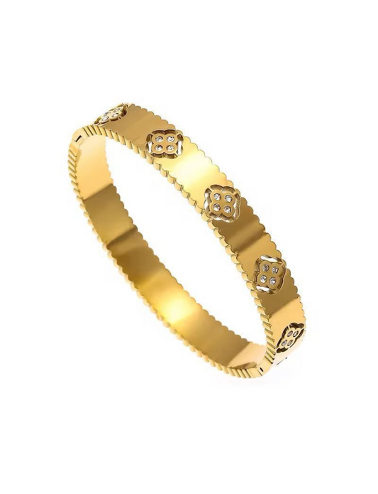 Fiona Handcuff
