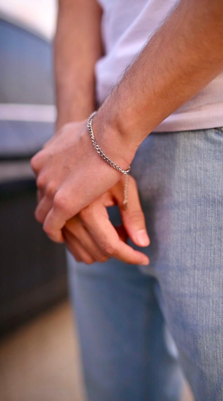 Thick-Curb-Bracelet